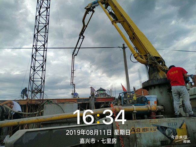 50米汕德卡底盘天泵安全到达浙江杭州